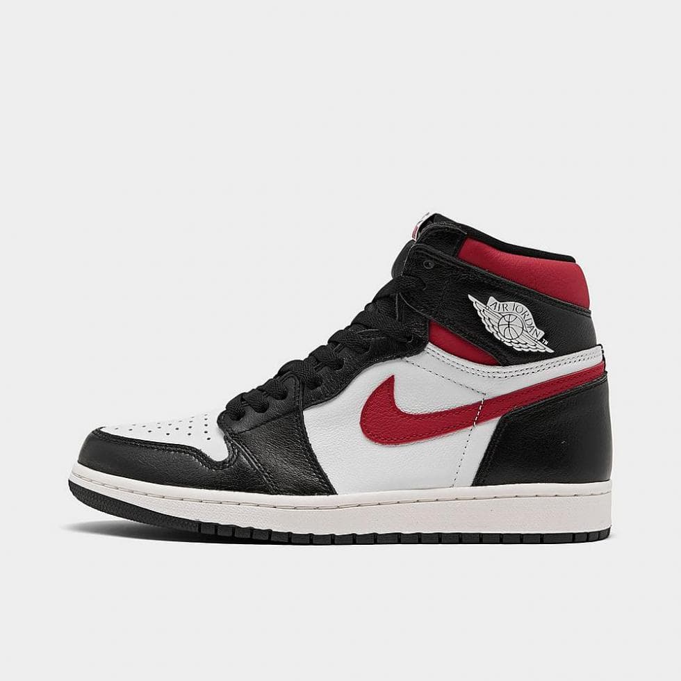 Air Jordan 1 Retro OG Satin Black Toe